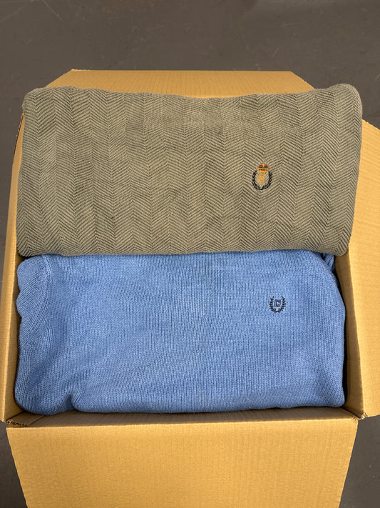 Mix branded knitwear